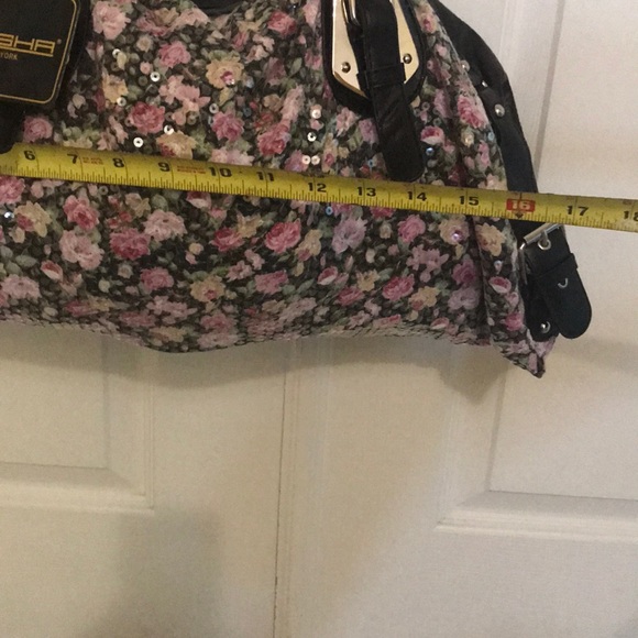 Floral sequins purse - Picture 3 of 5